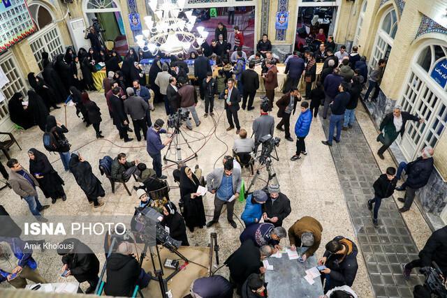 بسته شدن در شعب و آغاز شمارش آرای تهران بسته شدن در شعب و شروع شمارش آرای تهران