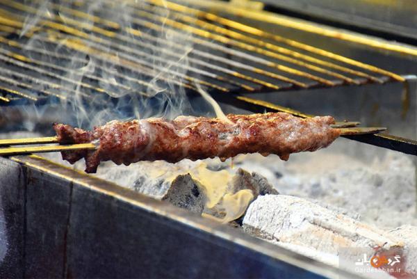 دلیل شهرت غذاهای خیابانی یونان چیست؟