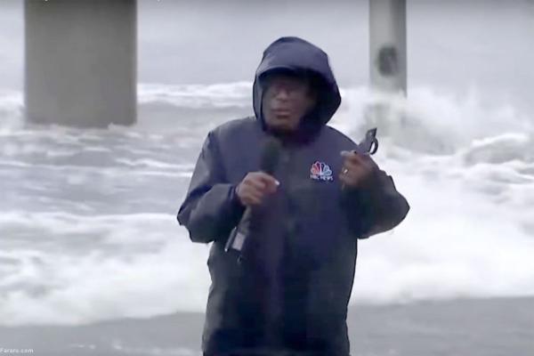 گزارش مخاطره آمیز خبرنگار مشهور در طوفان